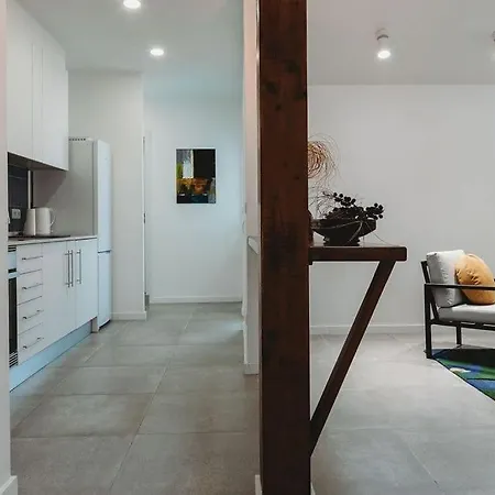 Artist's Corner In Caldas شقة