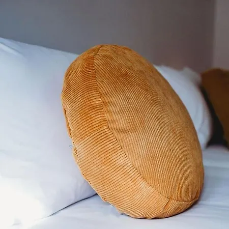 Artist's Corner In Caldas شقة كالداس دا راينها