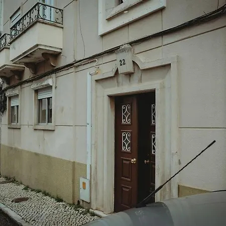 Artist's Corner In Caldas شقة كالداس دا راينها